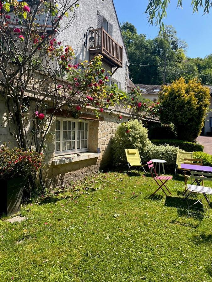 Sur La Route Des Peintres Bed & Breakfast Champagne-sur-Oise Exterior photo